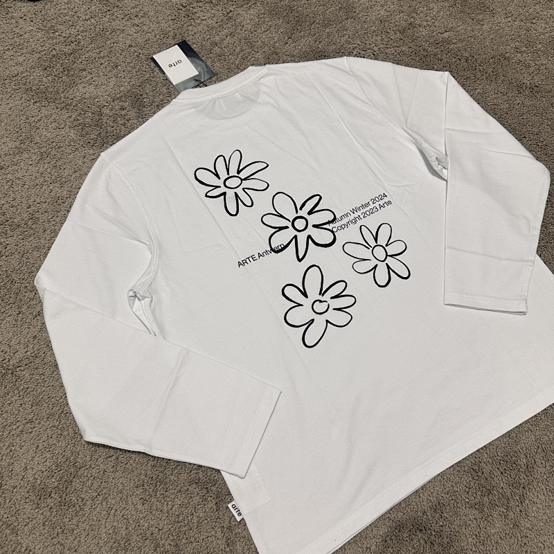Ate Long-Sleeve Tee 4