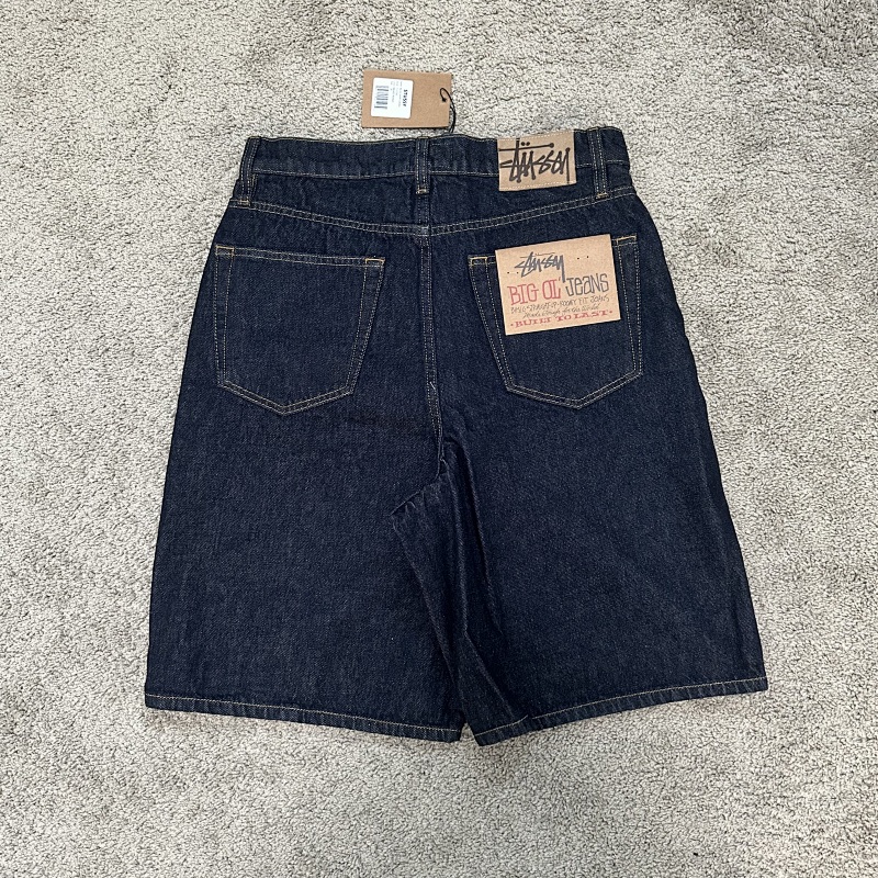 Stu Rinsed Indigo Short 4