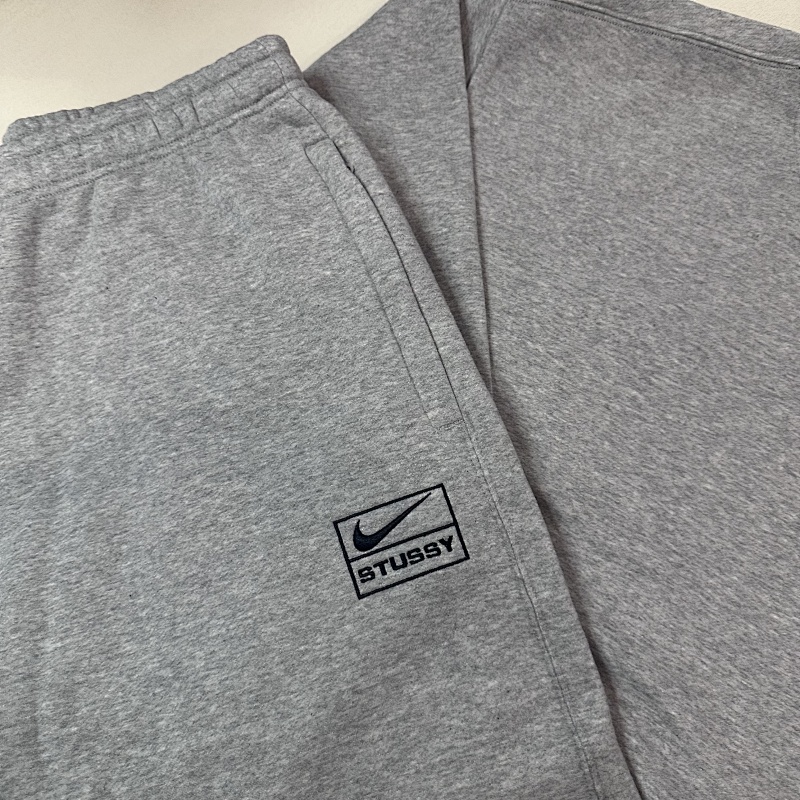 Nk Stu Grey// Black Crewneck Sweatshirt 9