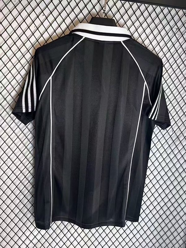Adidas Retro Short Sleeve T-shirt T 2