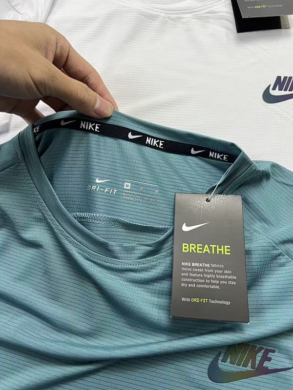 Nike T-shirt T 3