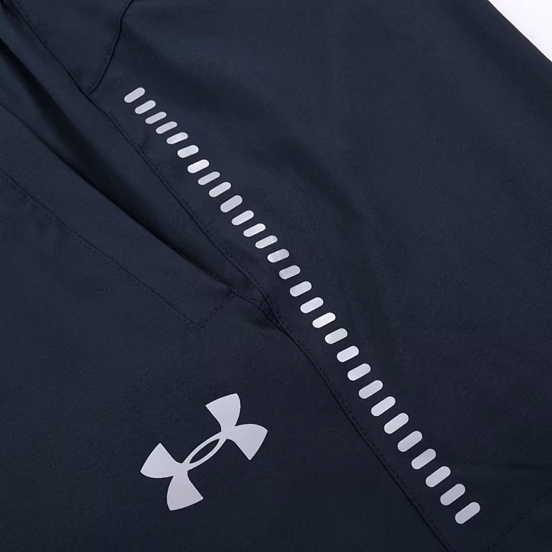 Under Armour Shorts · 4