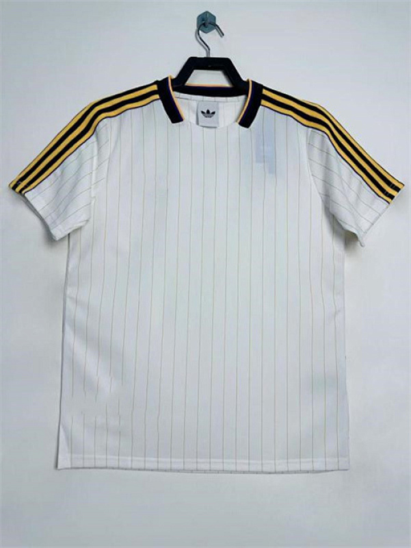 Manchester United Retro Fans Version Jersey · 2