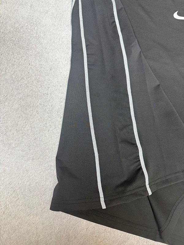 Nike T-shirt T 4