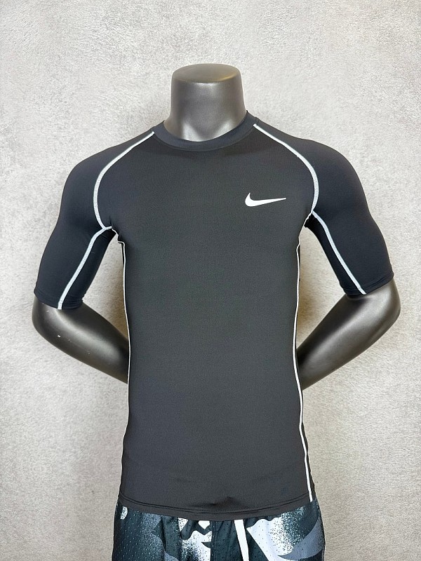 Nike T-shirt T 11