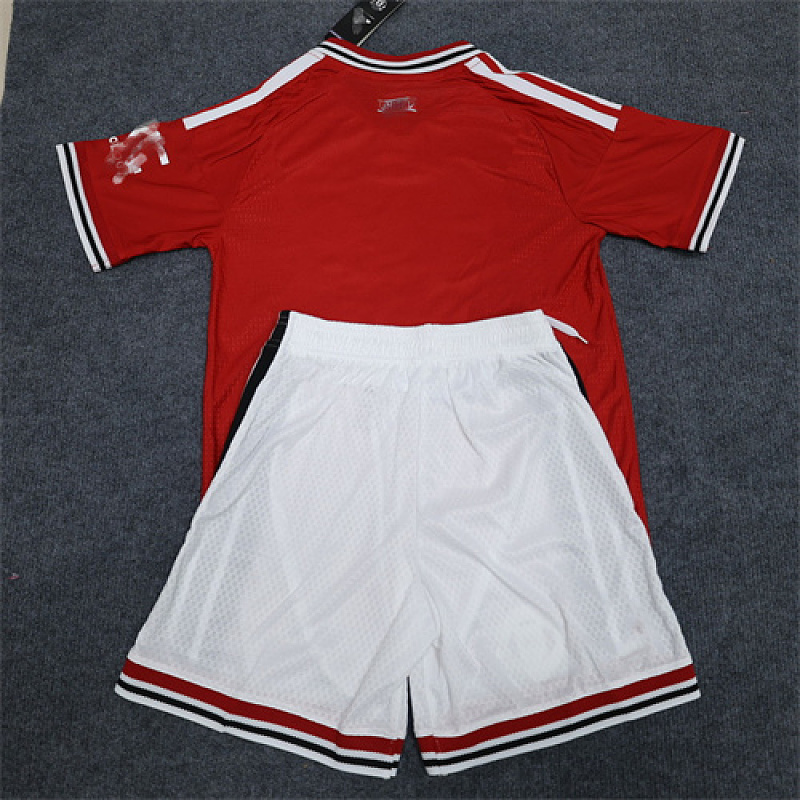 Manchester United Home Player Short Sleeve Kit