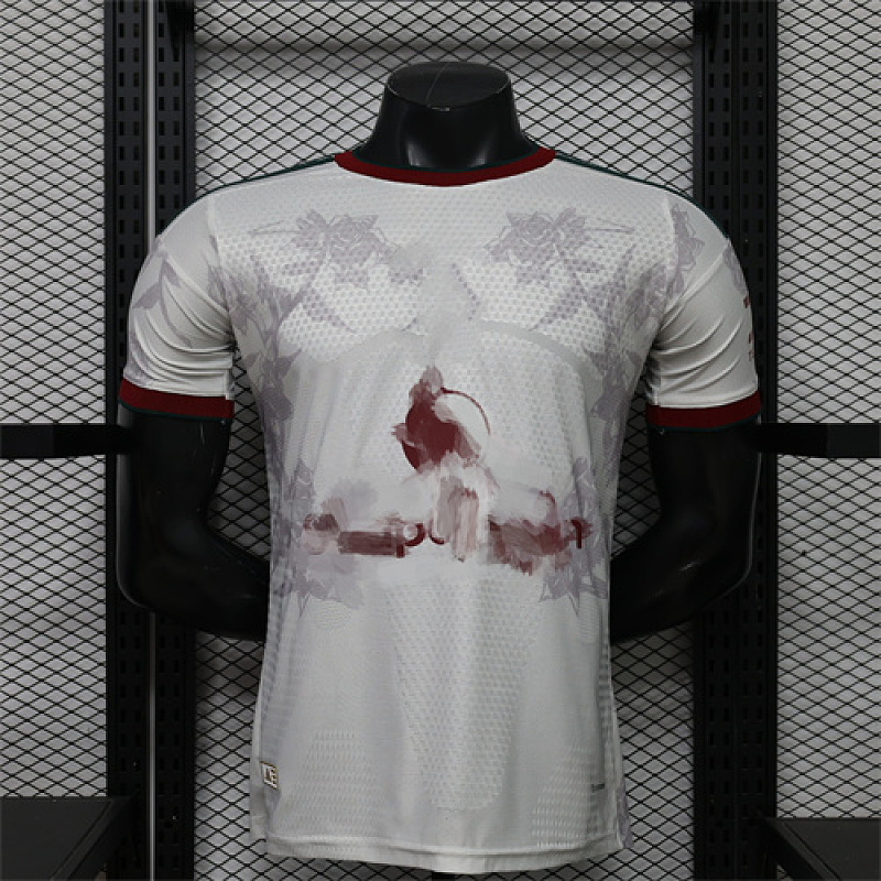 Manchester United Retro Player Jersey · 5
