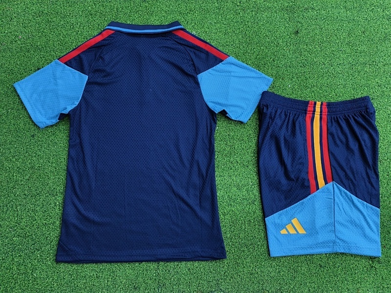 2026 Spain Training Player Short Sleeve Kit · 5
