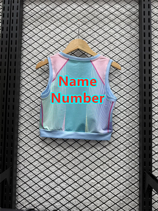 Barcelona Special Women Vest · 4
