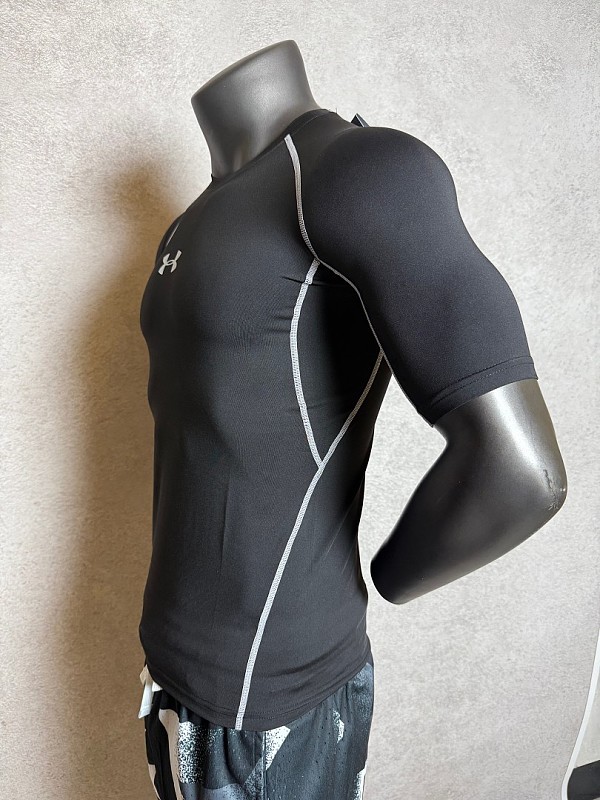 Under Armour T-shirt T · 4