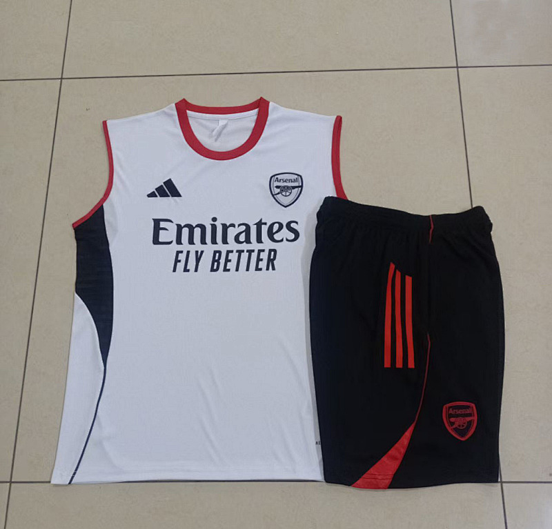 Arsenal Short Sleeve Vest Tracksuit · 4