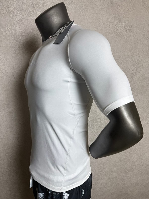 Under Armour T-shirt T · 6