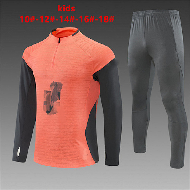 Bayern Kids Player Long Tracksuit #10-#18 · 3