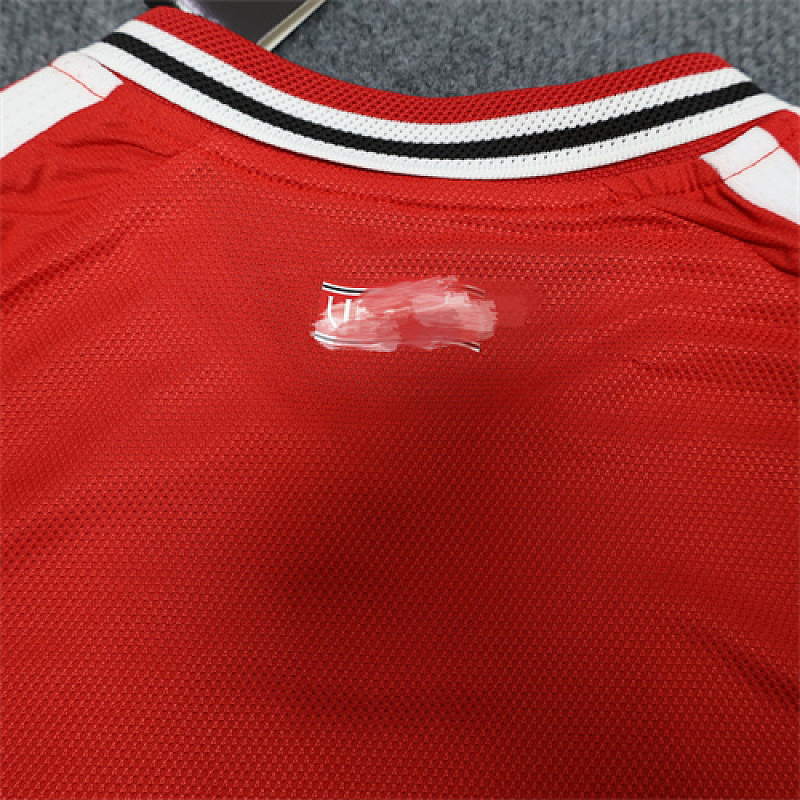 Manchester United Home Player Short Sleeve Kit · 2