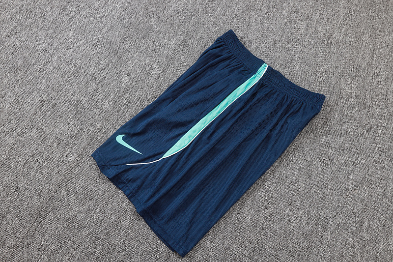 Nike Short Sleeve+shorts Kit 4