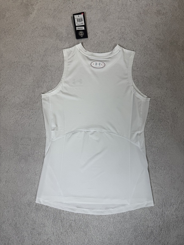 Under Armour Vest · 6