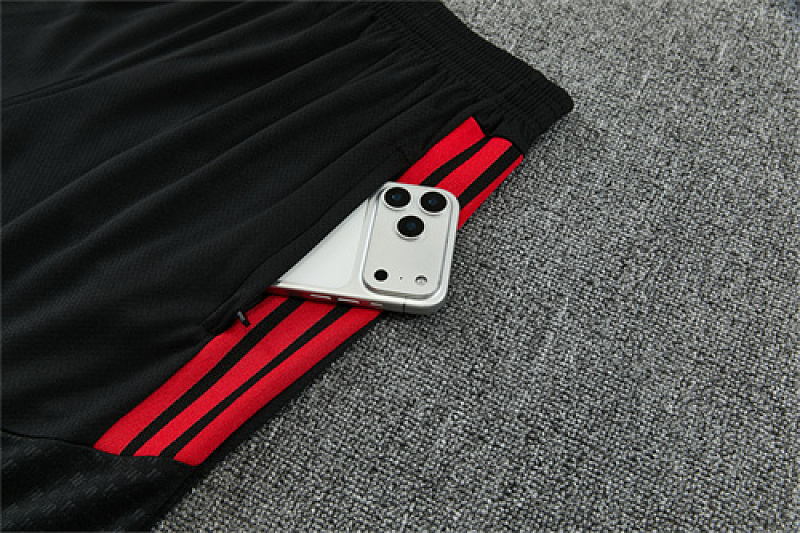 Manchester United Short Sleeve Tracksuit Kit 6