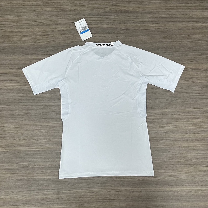 Nike T-shirt T · 5