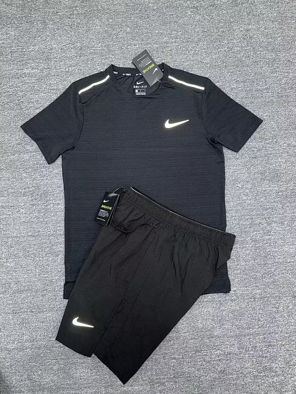 Nike Short Sleeve Tracksuit 6