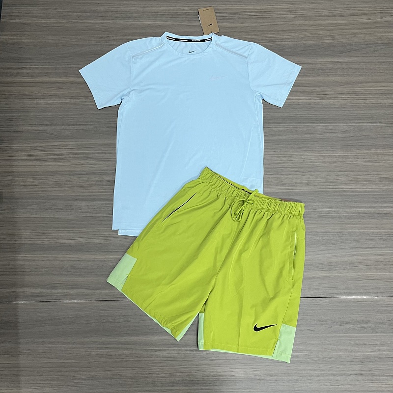 Nike Short Sleeve+shorts Kit 2