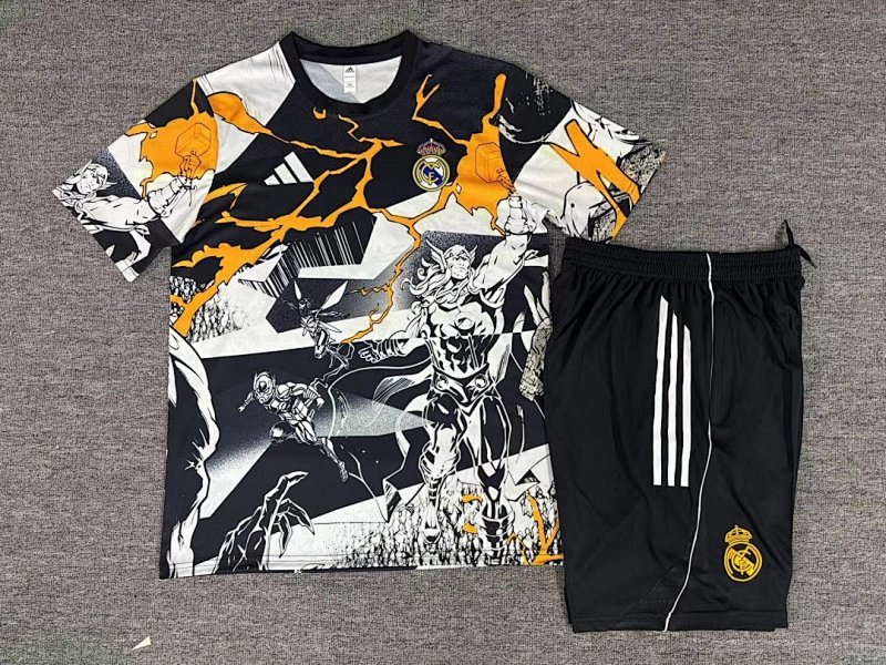 Real Madrid Kids Short Sleeve Tracksuit 16#-28# · 3