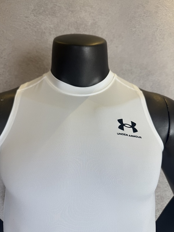 Under Armour Vest · 5