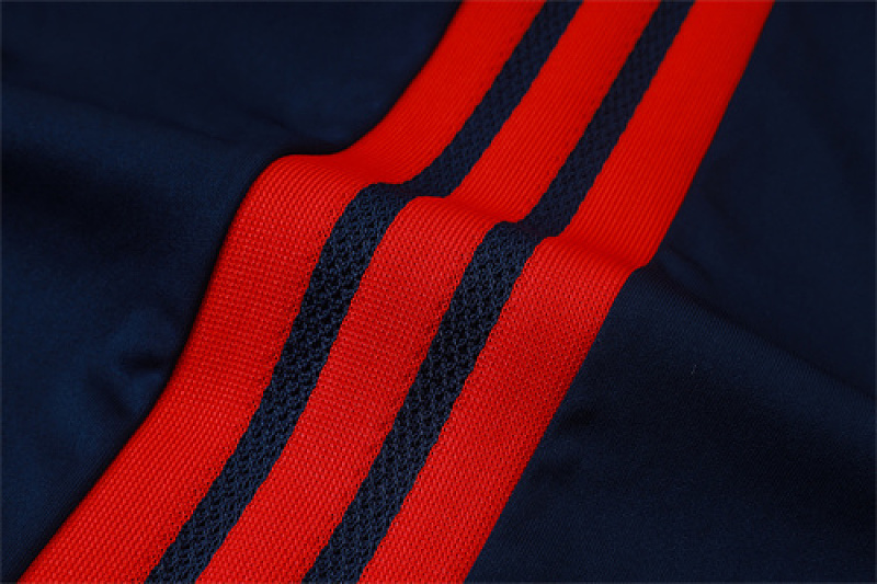 Bayern Long Sleeve Tracksuit · 4