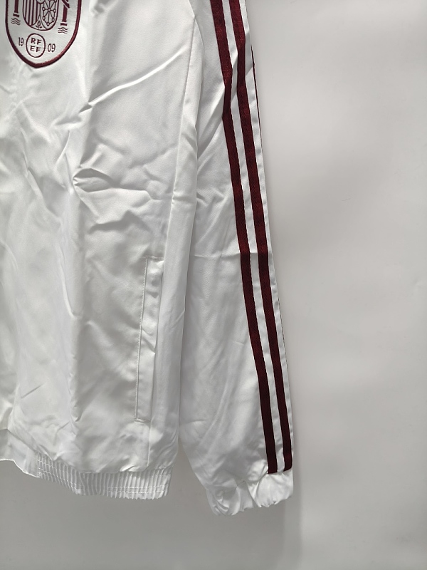 2026 Spain Windbreaker · 5