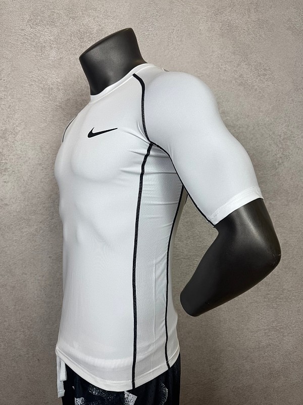 Nike T-shirt T 7