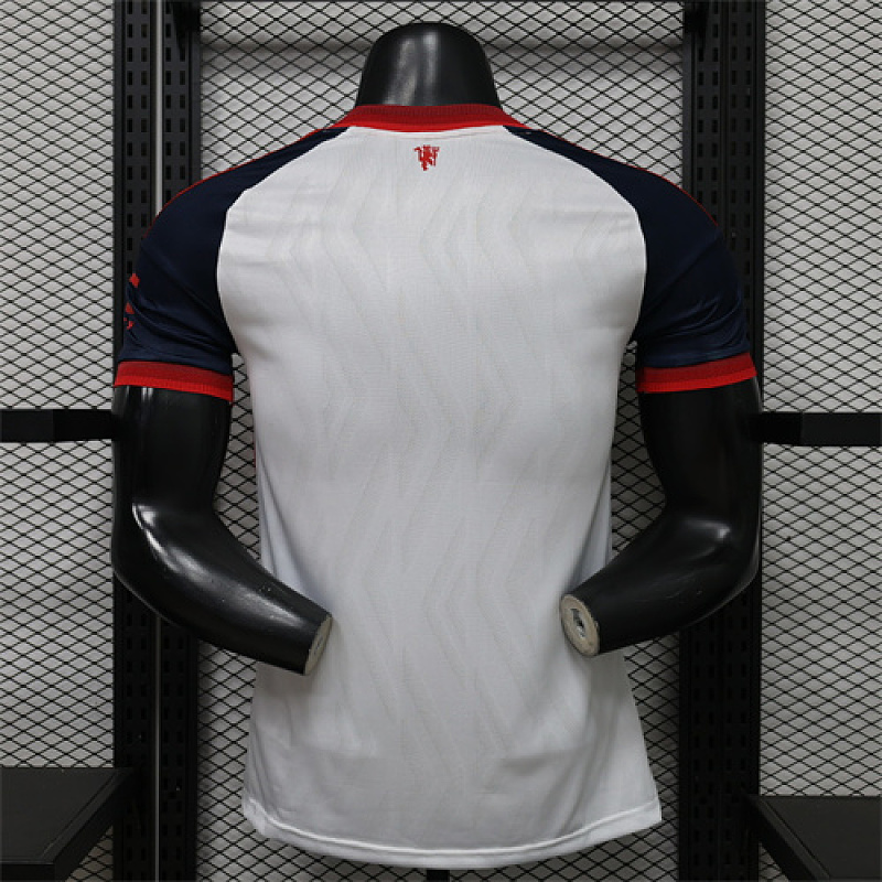 Manchester United Retro Player Jersey 3