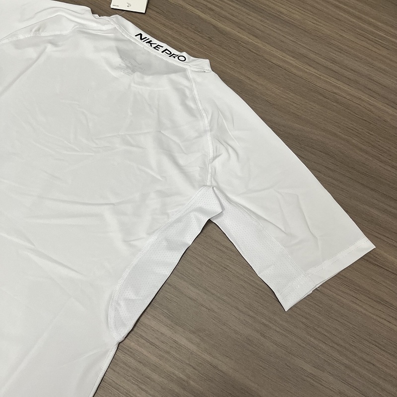 Nike T-shirt T · 3
