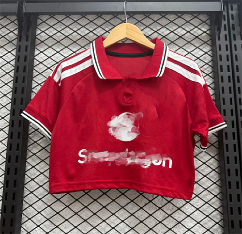Manchester United Home Women Short Jersey · 3