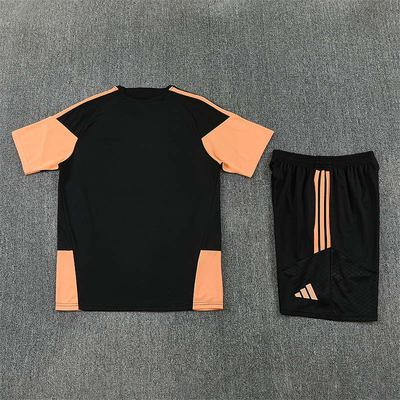 Arsenal Short Sleeve Tracksuit 8