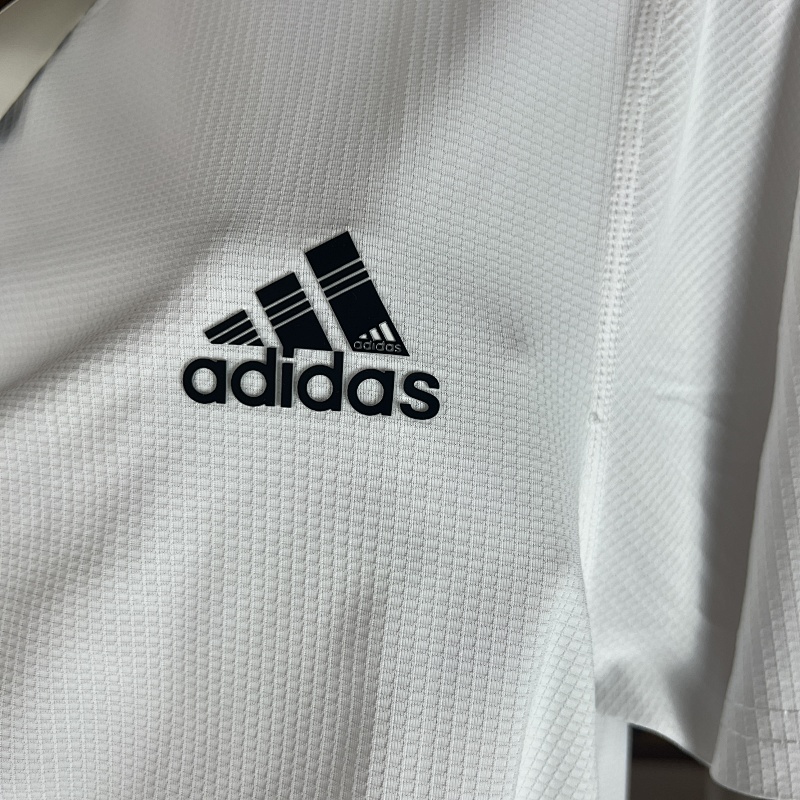 Adidas T-shirt T 7
