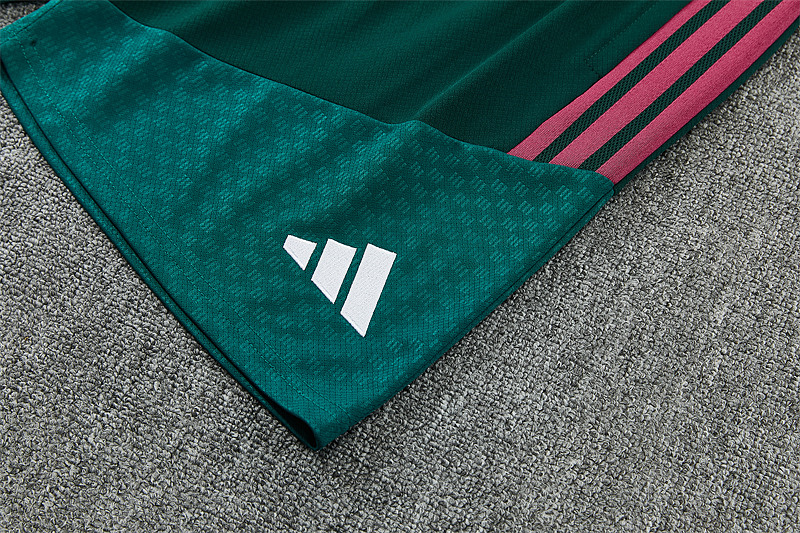 Real Madrid Short Sleeve Tracksuit 8