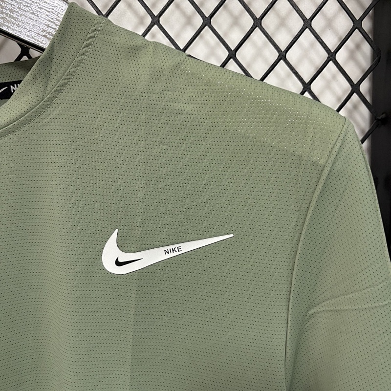 Nike T-shirt T 7