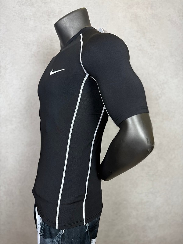 Nike T-shirt T 7