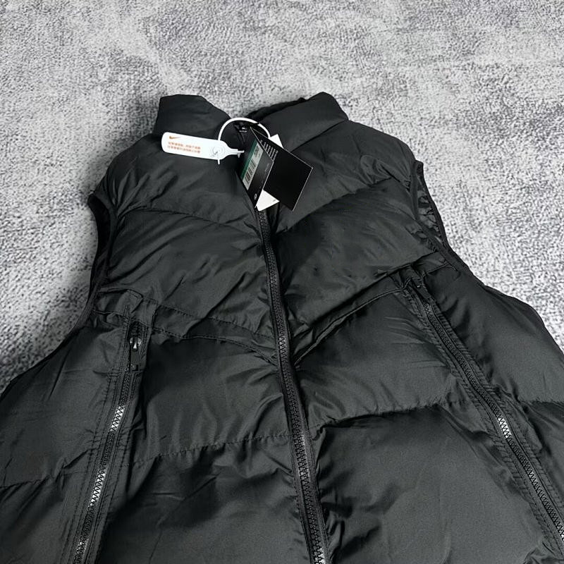 Barcelona Cotton Vest · 5