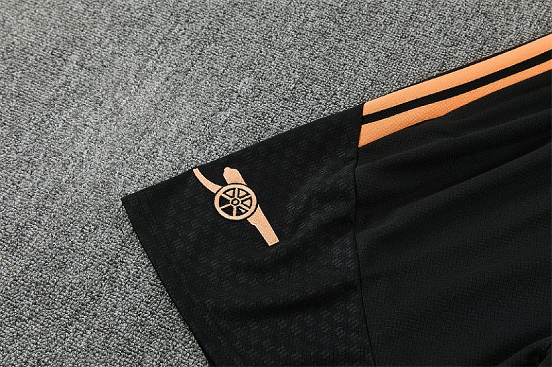 Arsenal Short Sleeve Tracksuit · 6