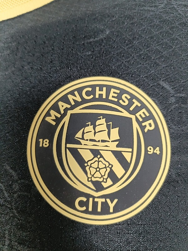Manchester City Away Player Version Jersey · 6
