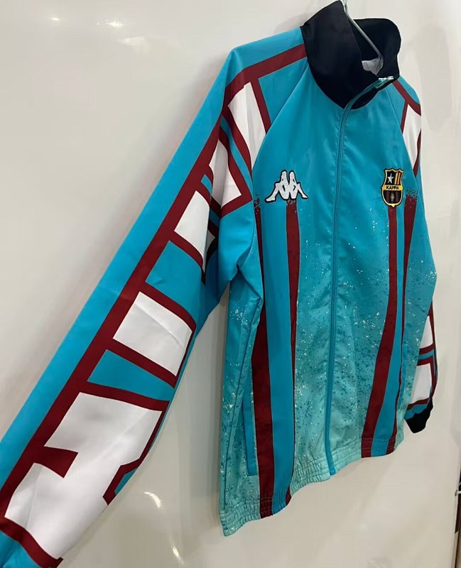 Kappa Embroidery Windbreaker · 4