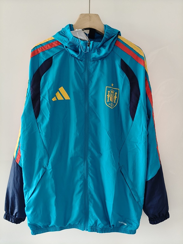 2026 Spain Windbreaker · 3