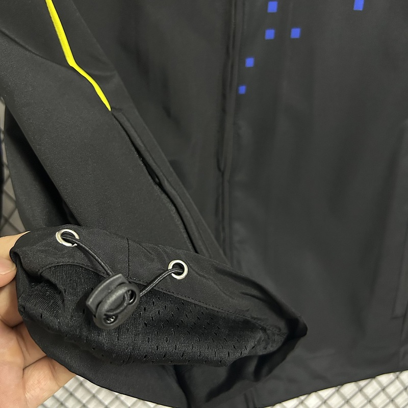 Chelsea Retro Windbreaker · 6