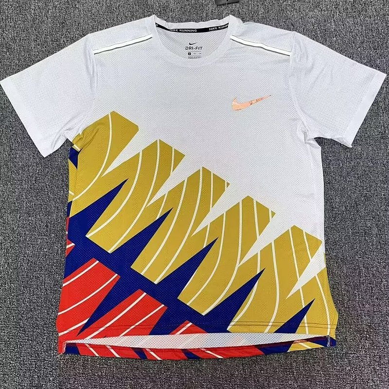 Nike T-shirt T 3