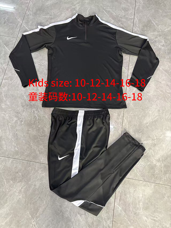 Nike Kids Long Sleeve Tracksuit Kit 10#-18# 4