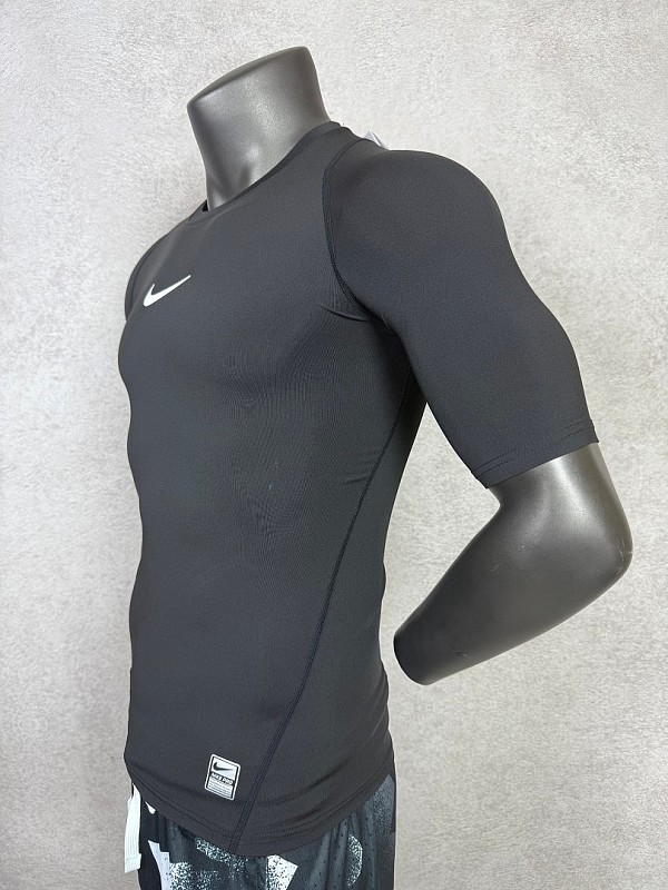 Nike T-shirt T 7