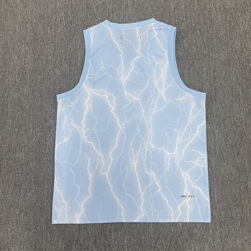 Jordan Vest+shorts Basketball Kit · 4