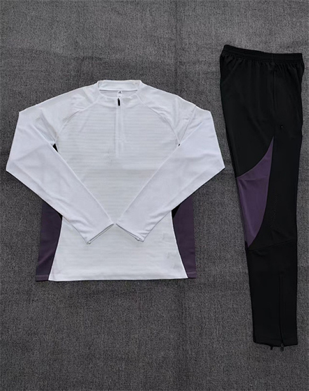 Manchester United Kids Player Long Sleeve Tracksuit #10-#18 · 2