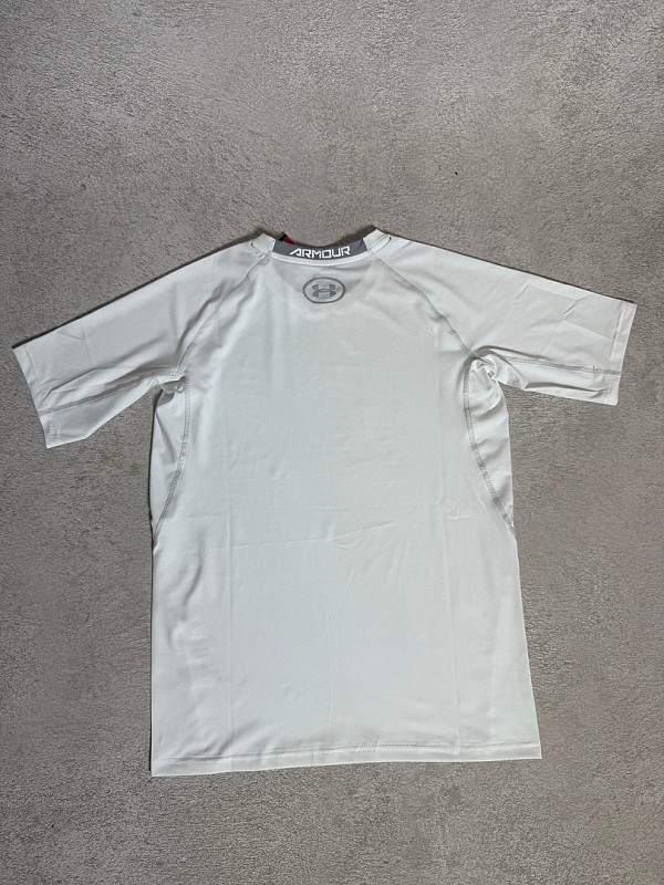 Under Armour T-shirt T · 4
