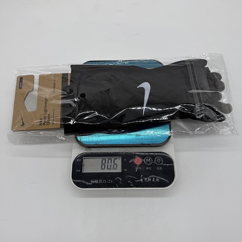 Nike Glove 9